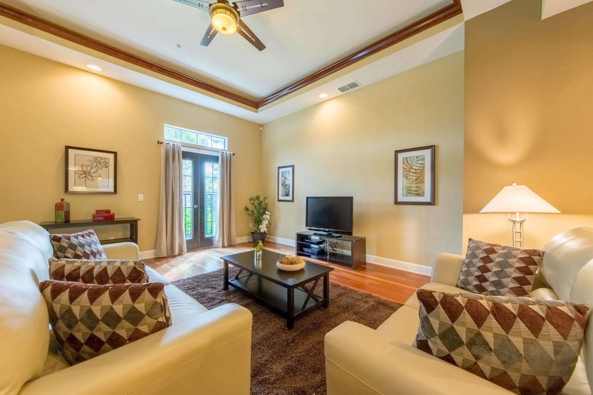 Lexington Vacations By Stark Hospitality Lacul Buena Vista Exterior foto
