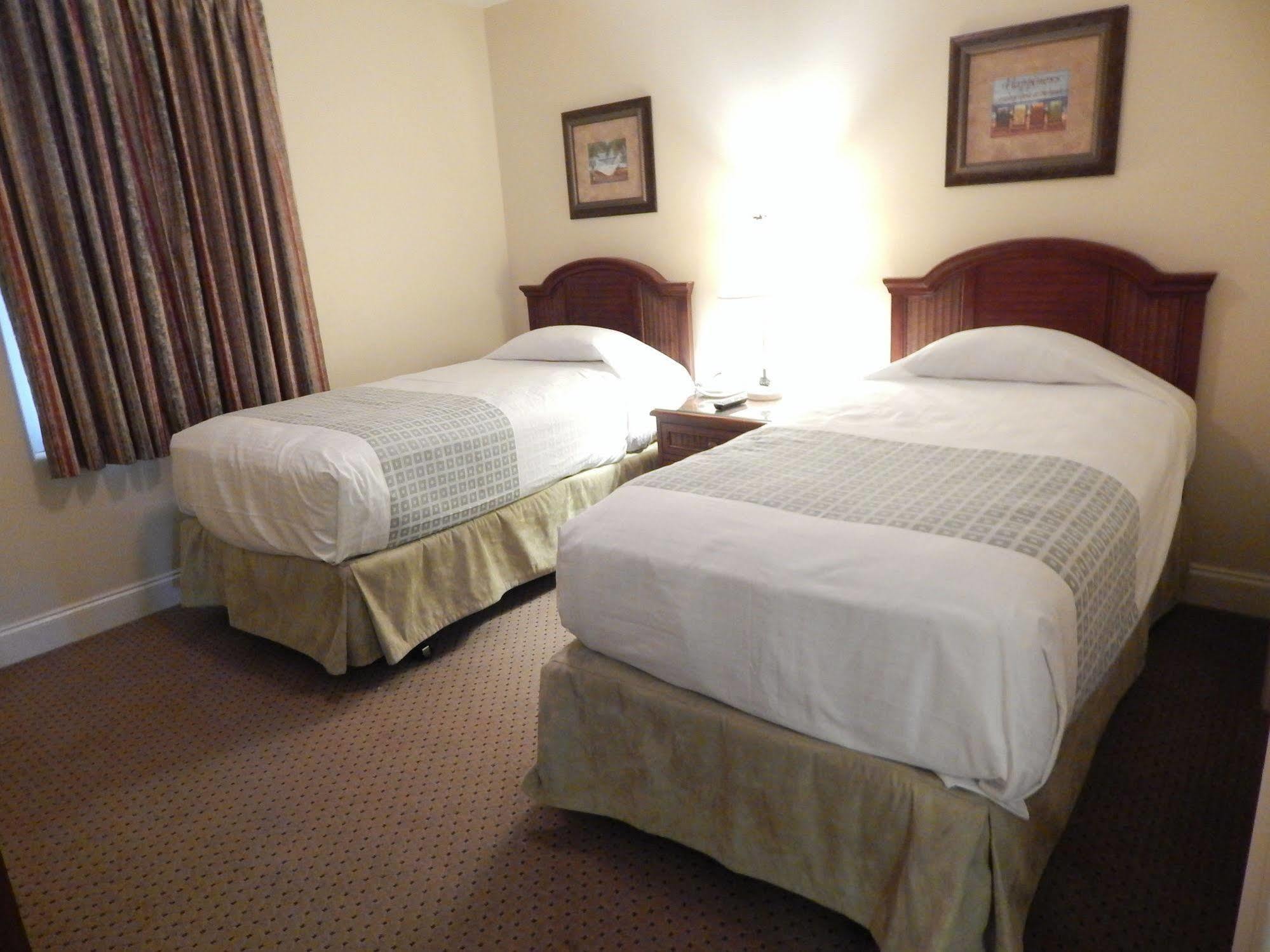 Lexington Vacations By Stark Hospitality Lacul Buena Vista Exterior foto