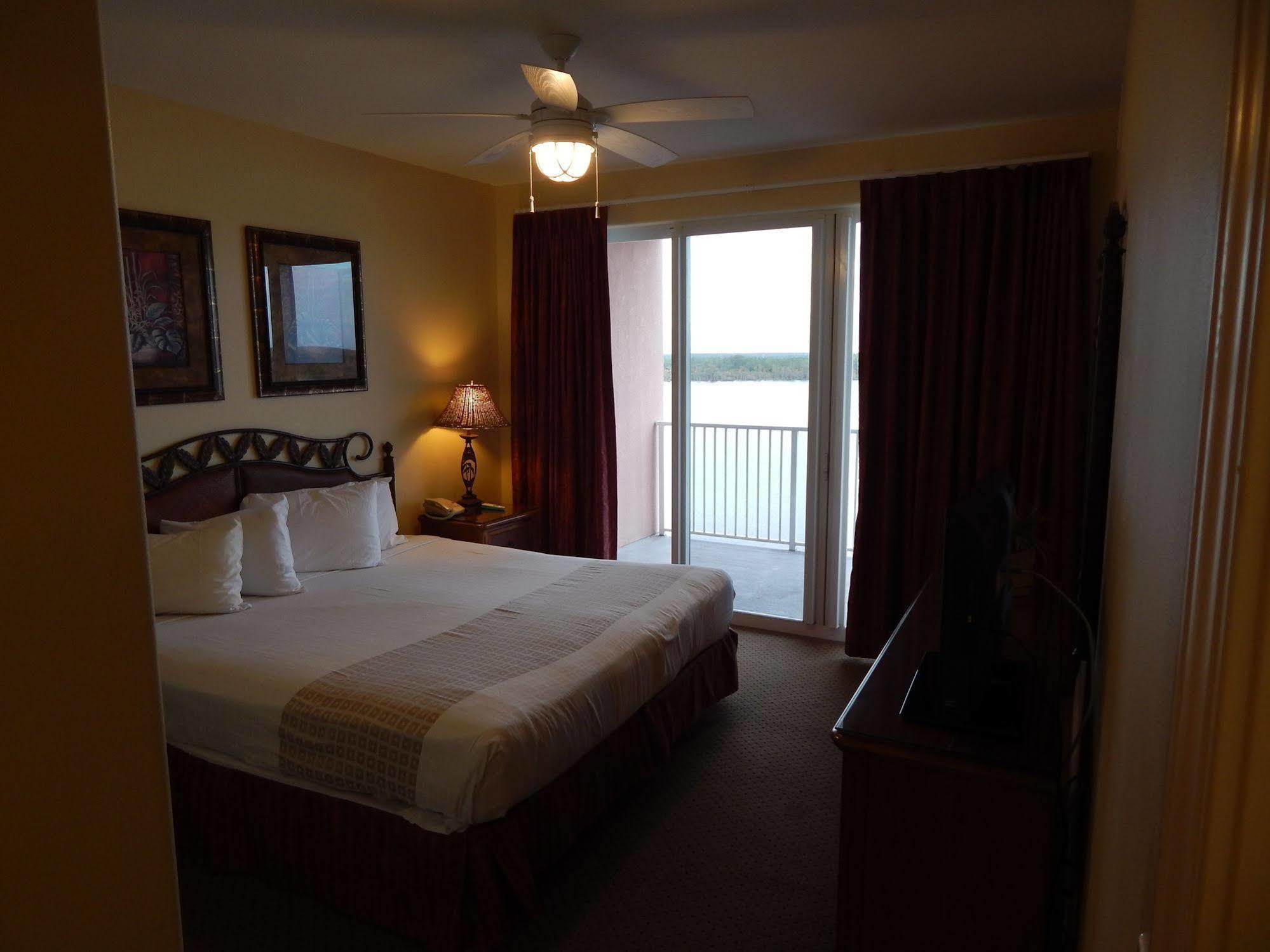 Lexington Vacations By Stark Hospitality Lacul Buena Vista Exterior foto
